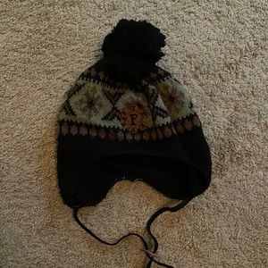Warm pom pom hat